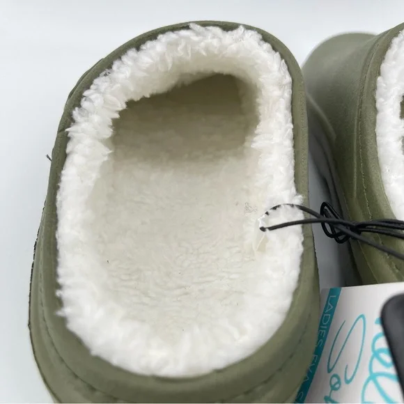 Hello Soho Women’s Olive Green Faux Fur Cozy Lined EVA Slip On Clogs Medium 7/8 - Picture 8 of 13